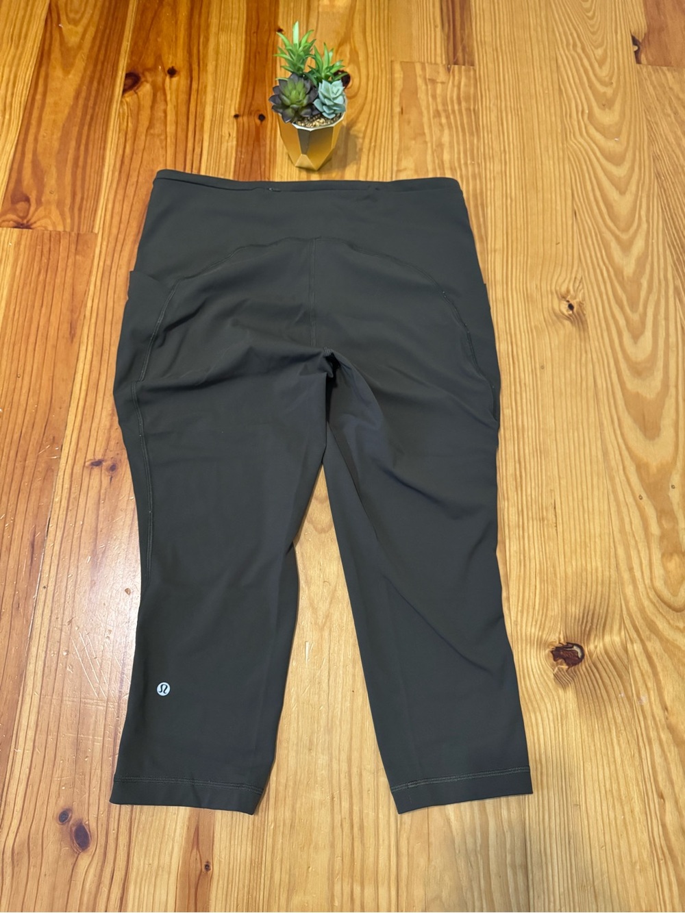 Lululemon Swift Speed High-Rise Crop 21" Moss Green Women’s Size 14 - Picture 14 of 14
